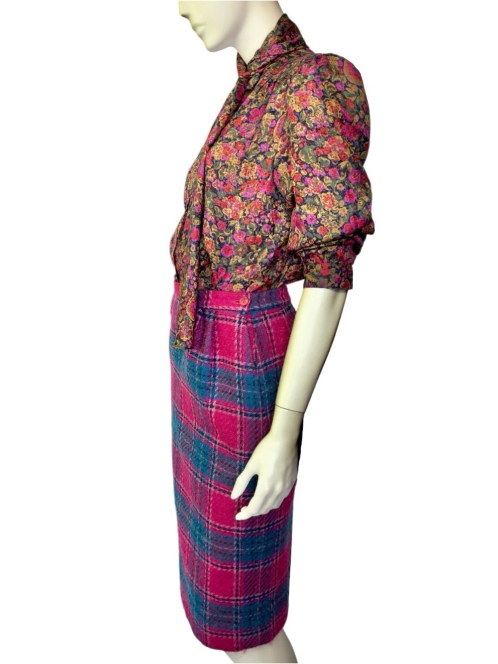 RARE Vintage Pendleton Classic Plaid Wool Blend Pencil Skirt in Fuchsia and Teal - Picture 3 of 11